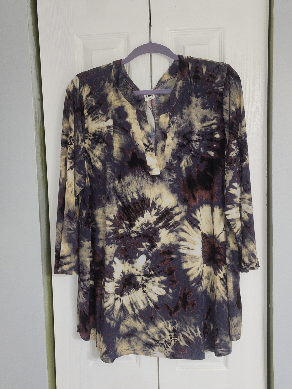 Hippy 70s Tie-Dye V-Neck Tunic in Cream, Brown & Gray Festival Fashion